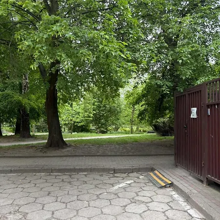 Blisko Centrum, Lotnisko * Warszawa
